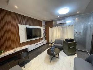 3 bedroom Flat & Apartment For Rent Victoria Island Lagos