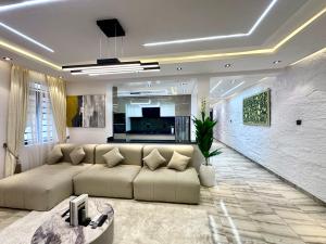 2 bedroom Shared Apartment Short let Ikate Elegushi Lekki Lagos