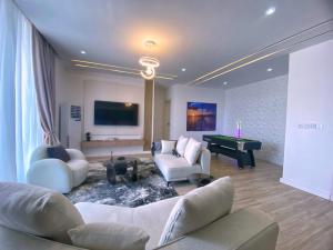 2 bedroom Block Of Flats Short let Ikate Elegushi Lekki Lagos