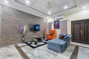 3 bedroom Block Of Flats Short let 4 Bamidele Close Ikosi Oregun Ikeja Oregun Ikeja Lagos
