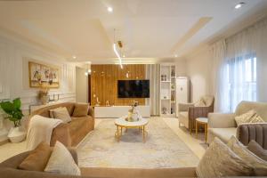 3 bedroom Flat & Apartment Short let Lekki Lagos 3 bedroom Flat & Apartment Short let Lekki Lagos