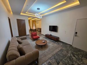 3 bedroom Block Of Flats For Rent Wuse II Abuja Phase 1 
