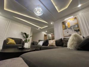 2 bedroom Shared Apartment Short let Ikate Elegushi Lekki Lagos 2 bedroom Shared Apartment Short let Ikate Elegushi Lekki Lagos