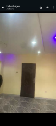 2 bedroom Block Of Flats For Rent Lawanson Surulere Lagos