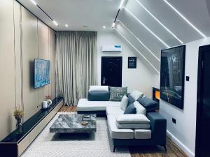 1 bedroom Penthouse Short let Utako Abuja Phase 2 