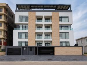 3 bedroom Flat & Apartment For Sale Lekki Phase 1 Lagos