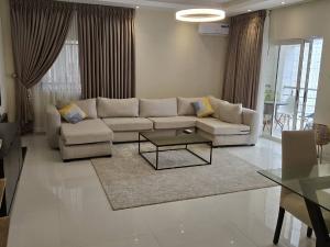 3 bedroom Block Of Flats For Rent Victoria Island Lagos