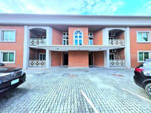 3 bedroom Flat & Apartment For Rent Parkview Estate Ikoyi Lagos