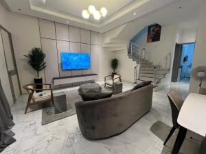 4 bedroom Terrace For Rent Oral Extension, Lekki – Lagos). Lekki Phase 2 Lagos 4 bedroom Terrace For Rent Oral Extension, Lekki – Lagos). Lekki Phase 2 Lagos