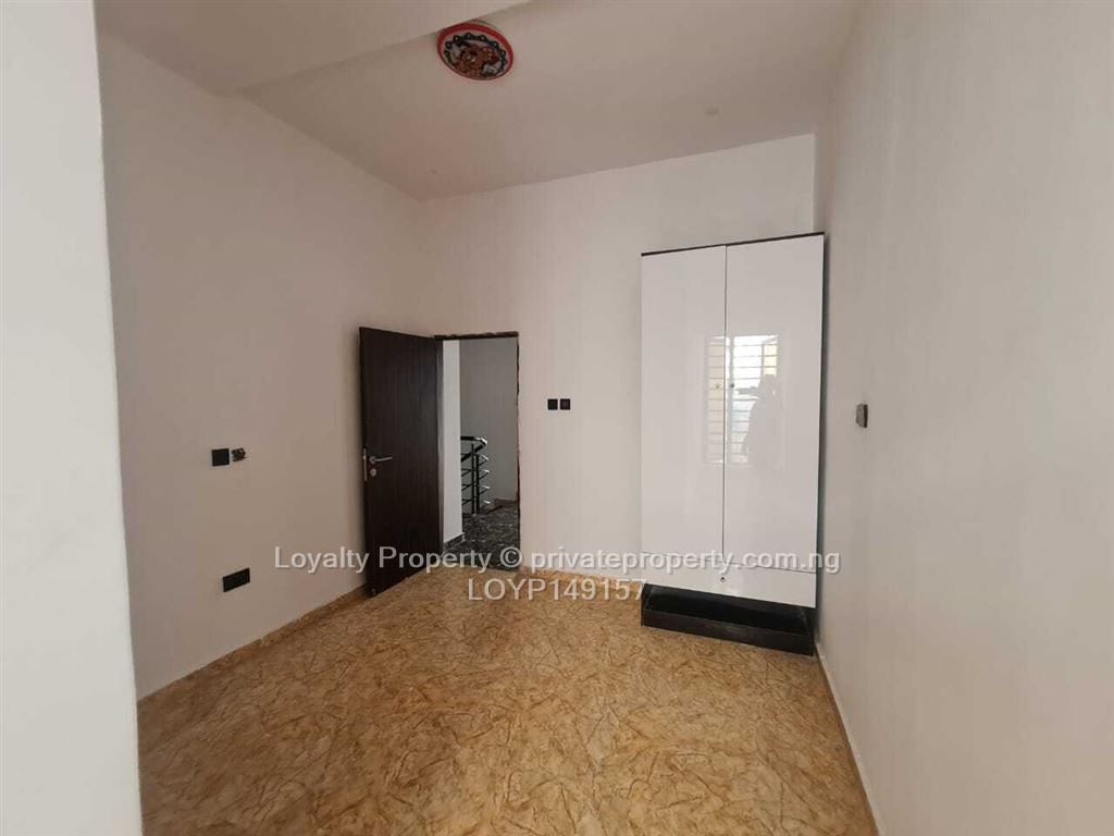 3 bedroom Terrace For Sale Ajiran Road Osapa Lekki Lagos - 9
